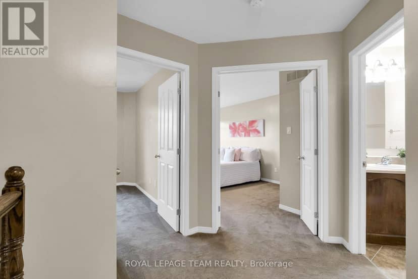 137 Corinth Private — photo 18 of 33