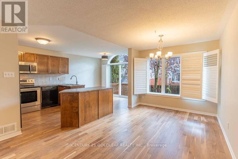 2260 Brockstone Crescent — photo 10 of 40