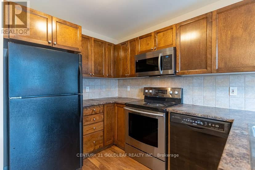 2260 Brockstone Crescent — photo 11 of 40