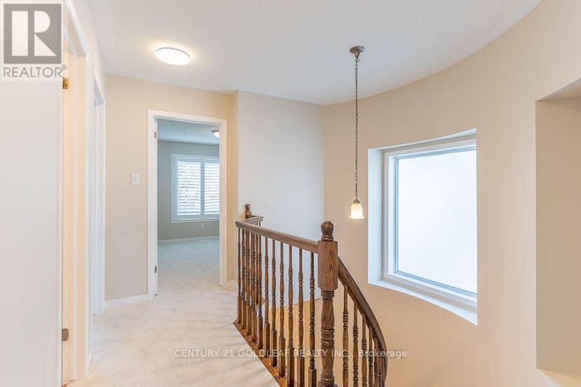 2260 Brockstone Crescent — photo 18 of 40