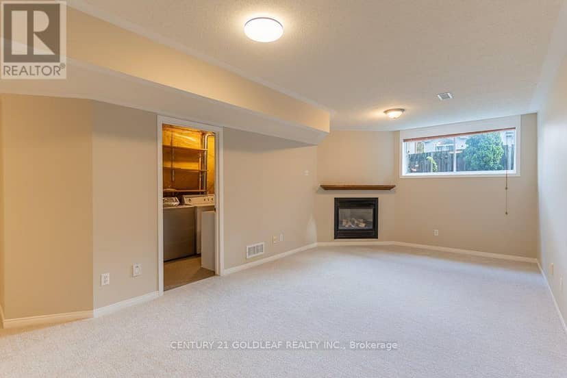 2260 Brockstone Crescent — photo 34 of 40