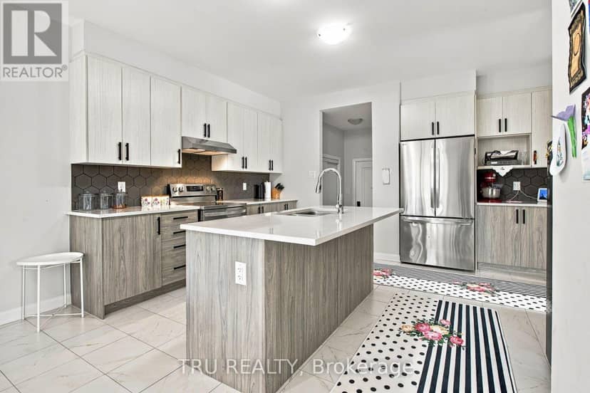 624 Galarneau Way — photo 14 of 37