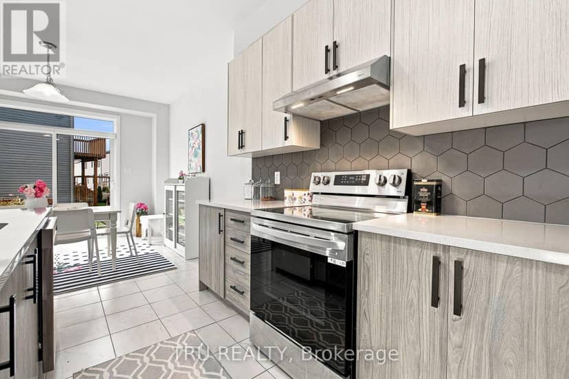 624 Galarneau Way — photo 17 of 37