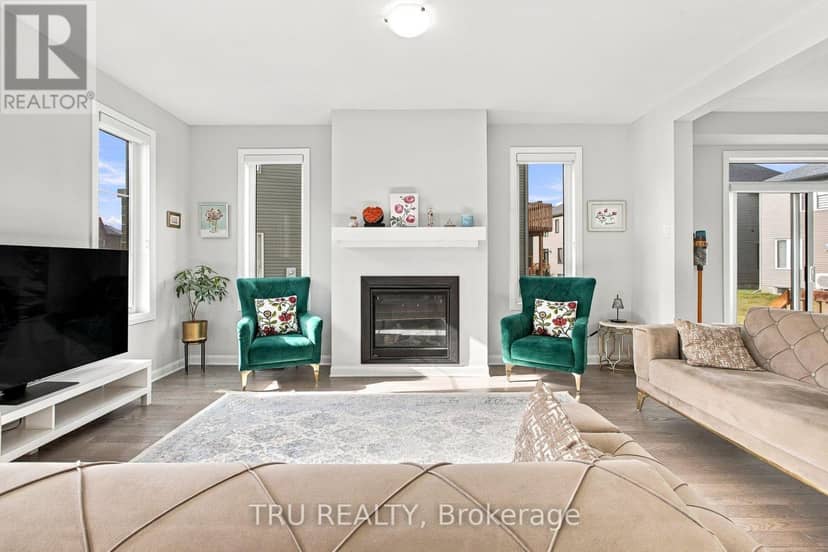 624 Galarneau Way — photo 9 of 37