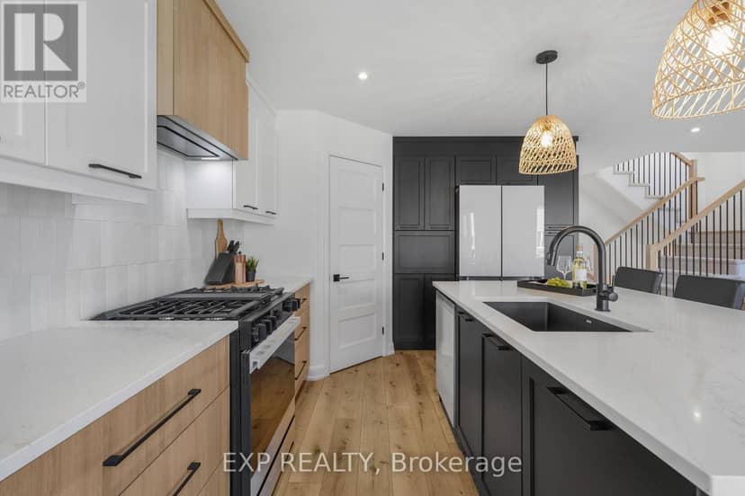 1200 Montblanc Crescent — photo 12 of 33