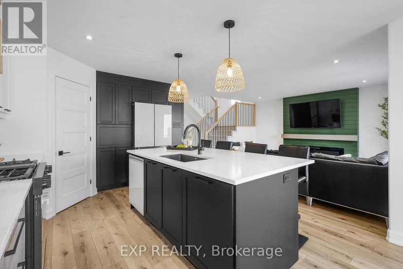 1200 Montblanc Crescent — photo 13 of 33