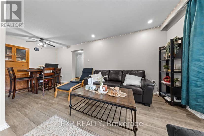 114 - 20 Chesterton Drive — photo 11 of 25