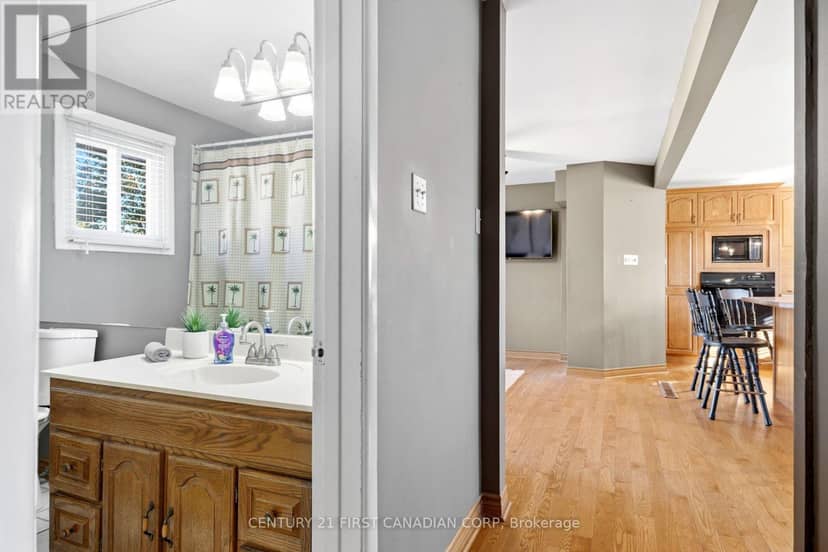 175 Bancroft Road — photo 11 of 40