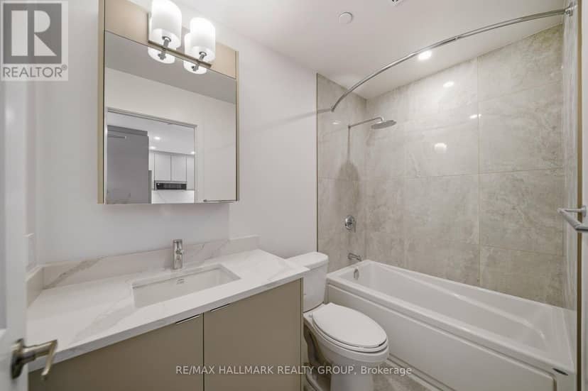 2604 - 180 George Street — photo 4 of 35