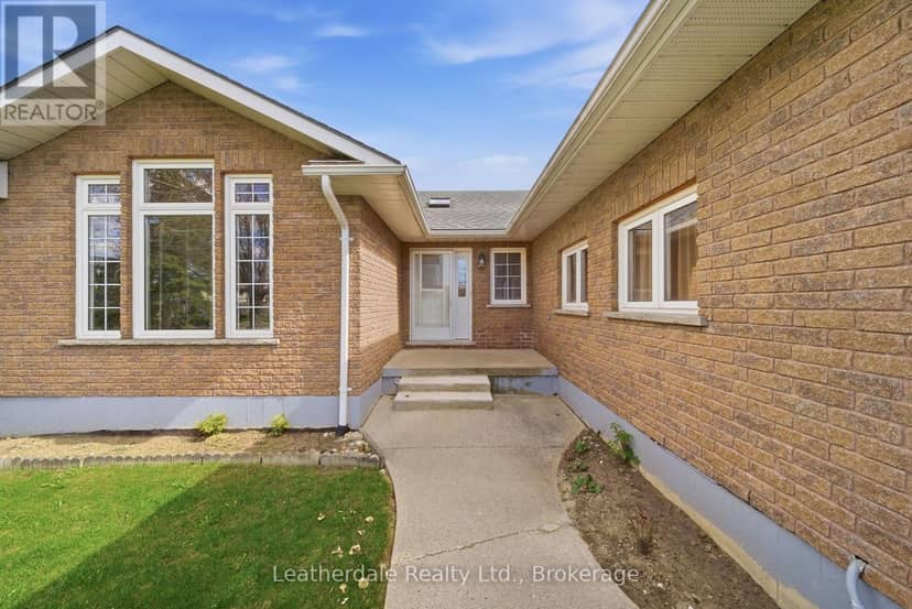 3 Rosemary Road — photo 2 of 33