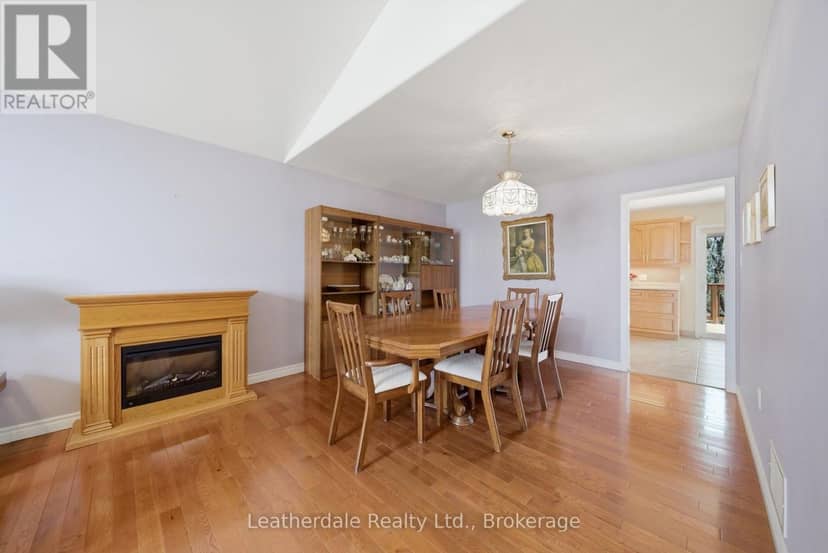 3 Rosemary Road — photo 7 of 33