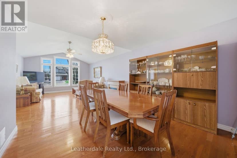 3 Rosemary Road — photo 8 of 33