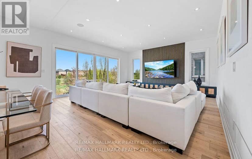 119 Pointon Street, Aurora, photo 8