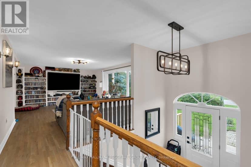 4261 Huronia Road, Severn, photo 4
