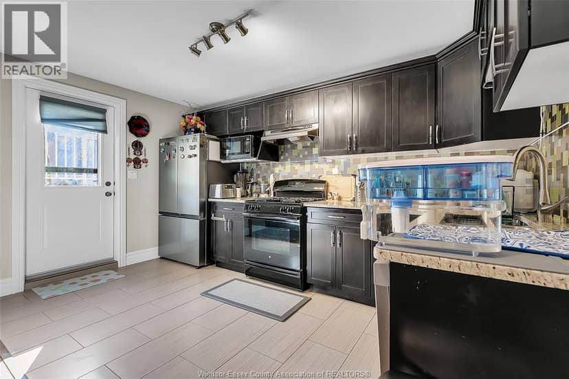1385 Cancun Street — photo 32 of 40