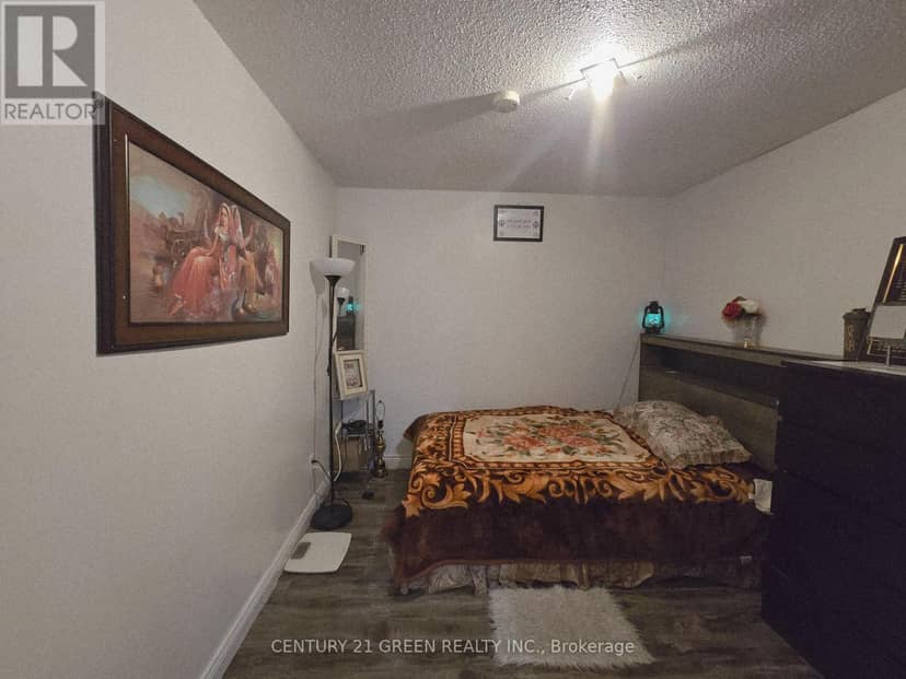 18 Curtis Drive — photo 17 of 31