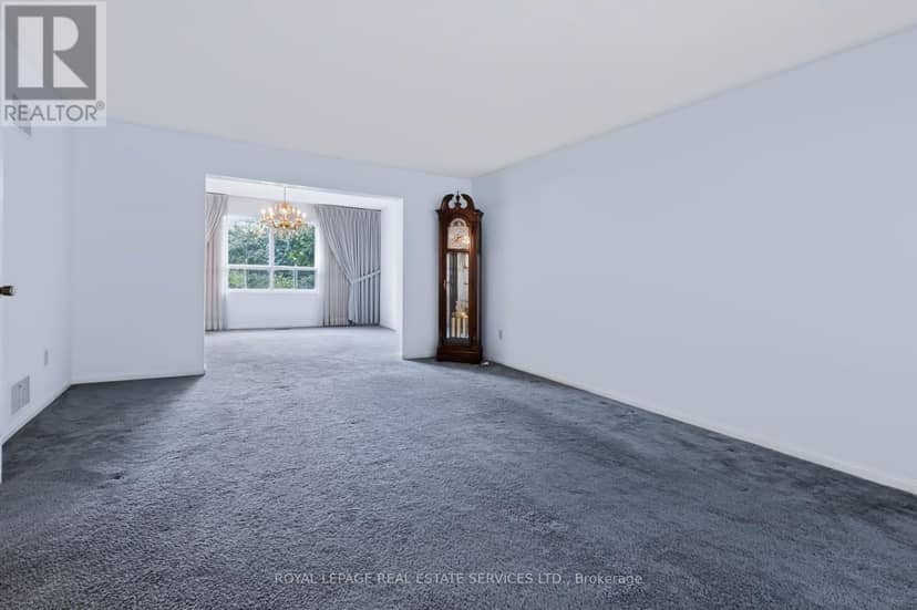 1326 Prince Albert Court — photo 17 of 40