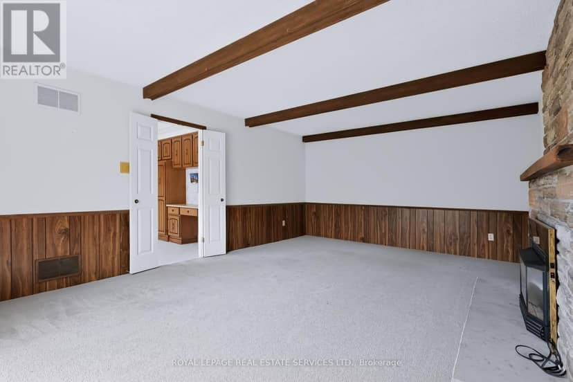 1326 Prince Albert Court — photo 21 of 40