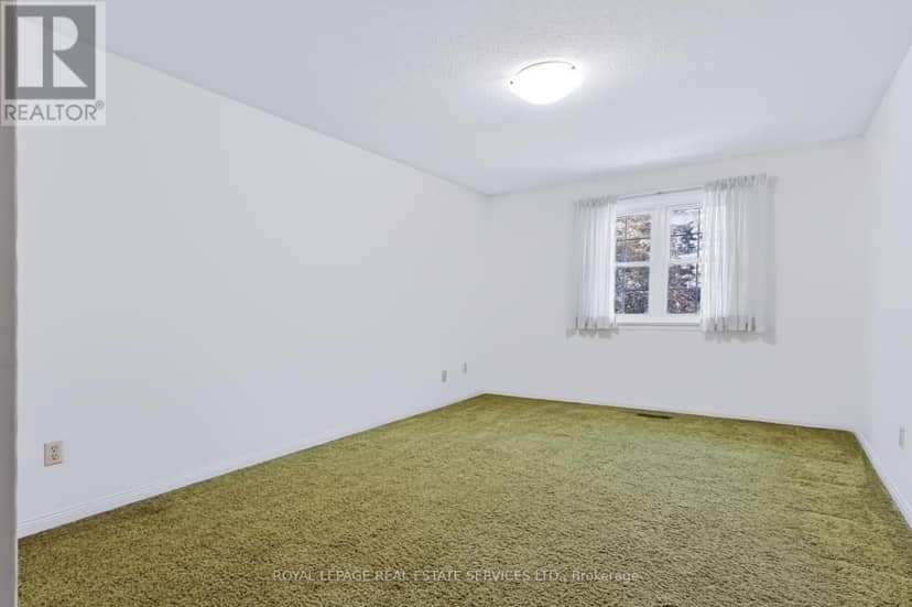 1326 Prince Albert Court — photo 28 of 40