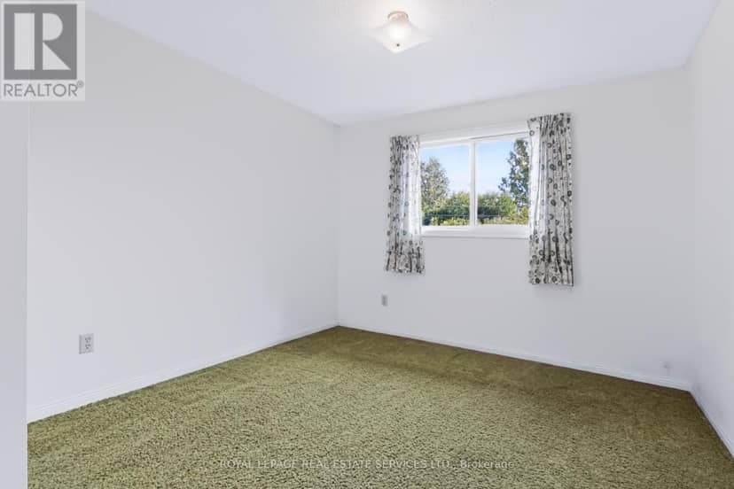 1326 Prince Albert Court — photo 30 of 40
