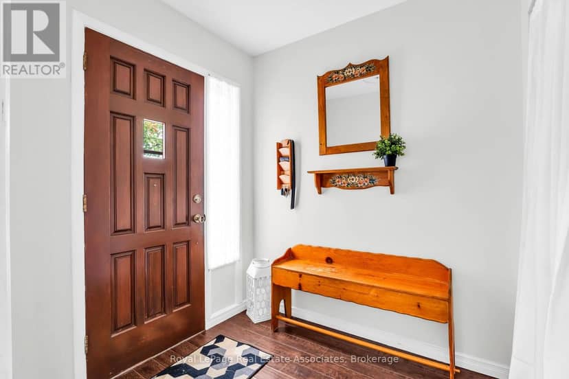 81 Glenmore Crescent, Brampton, photo 2