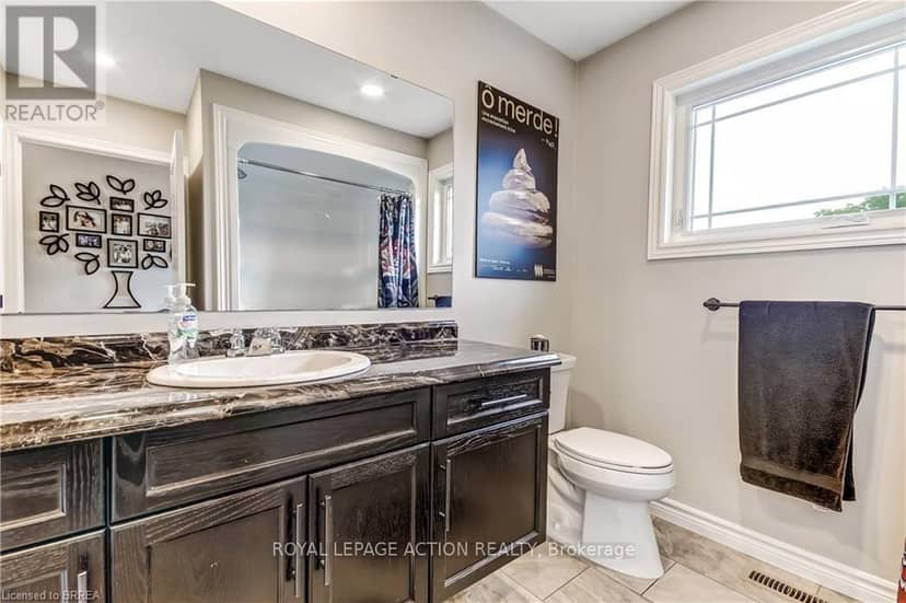 584616 Beachville Road — photo 13 of 31
