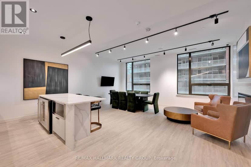 2406 - 180 George Street — photo 28 of 37