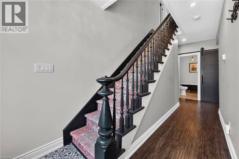 7327 RAINHAM Road — photo 21 of 40