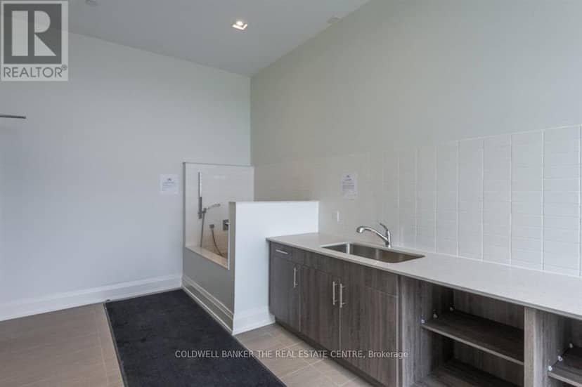 246 - 555 William Graham Drive — photo 34 of 39