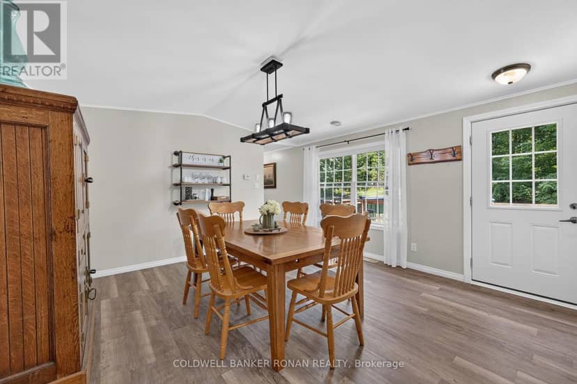 9087 Webster Road — photo 11 of 40