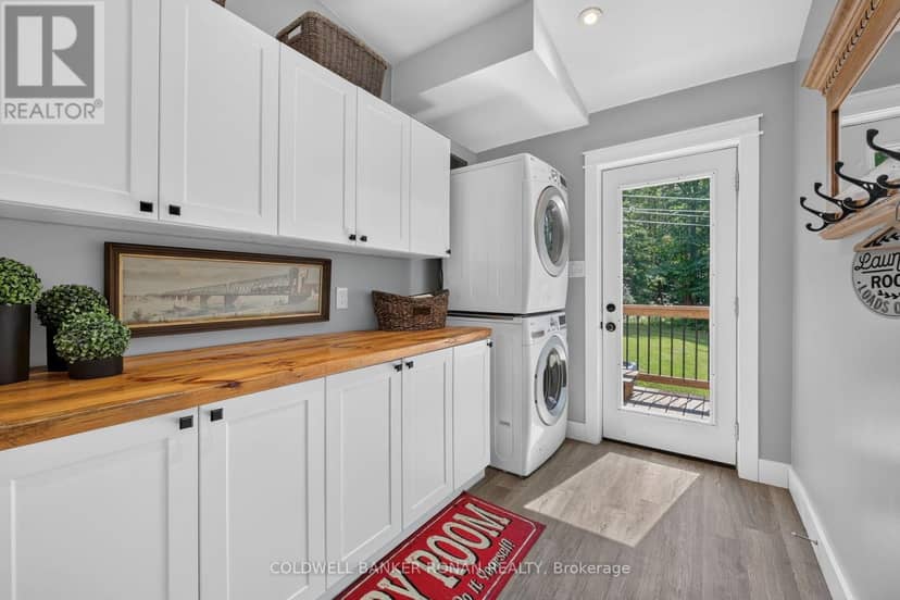 9087 Webster Road — photo 26 of 40