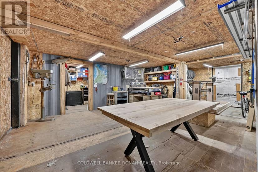 9087 Webster Road — photo 35 of 40