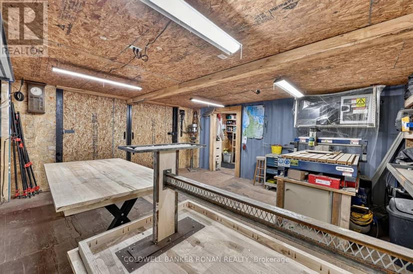 9087 Webster Road — photo 36 of 40