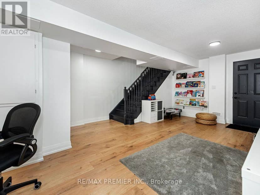 48 Odoardo Di Santo Circle — photo 38 of 40