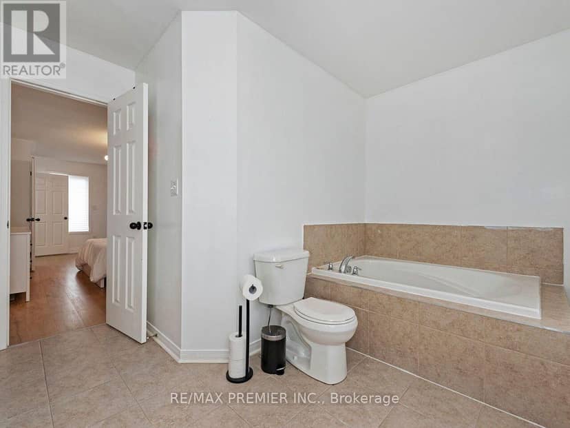 48 Odoardo Di Santo Circle — photo 32 of 40