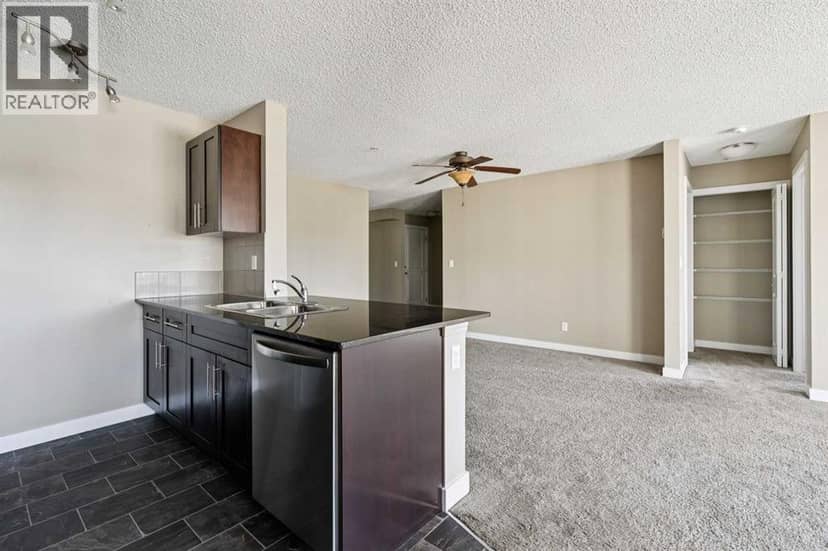 2301, 625 Glenbow Drive — photo 15 of 32