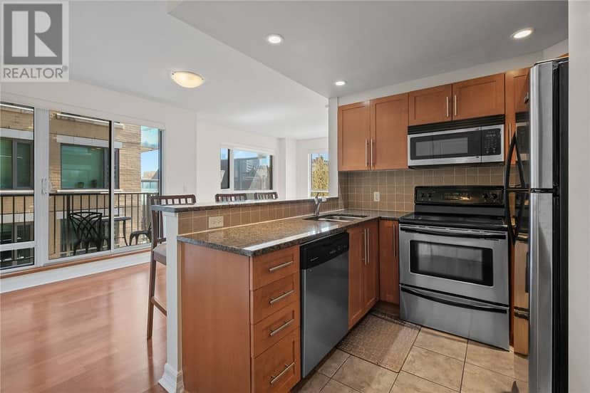 200 Besserer Unit# 512 — photo 10 of 40