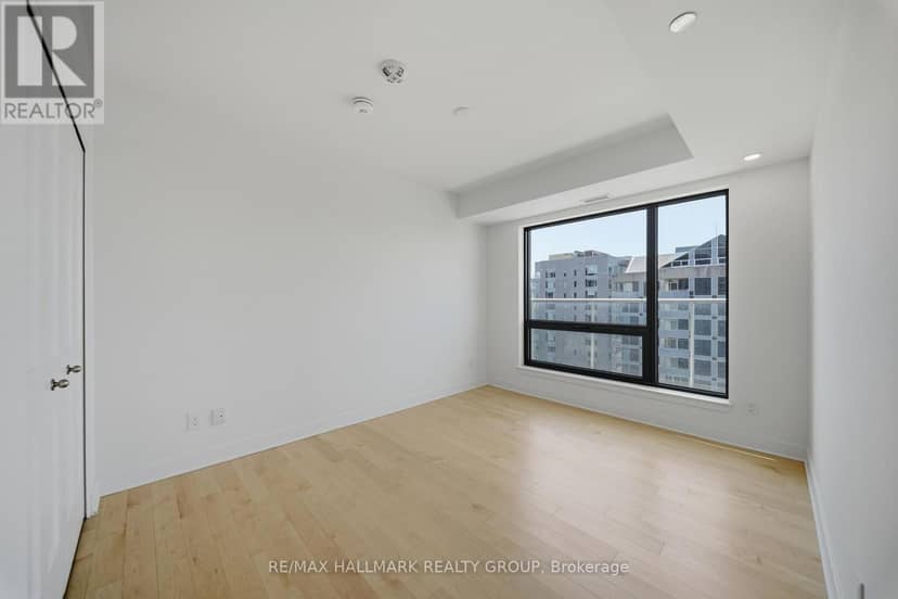 2202 - 180 George Street — photo 35 of 40