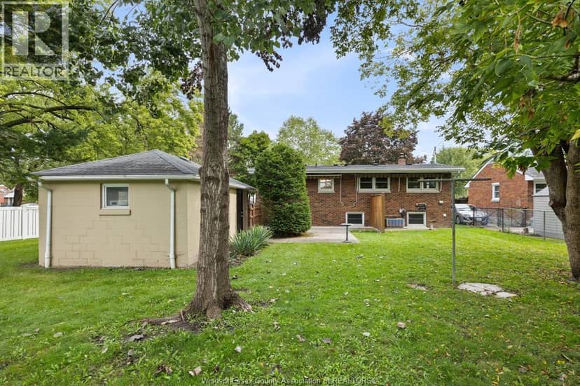 1109 Parkview AVENUE — photo 24 of 31