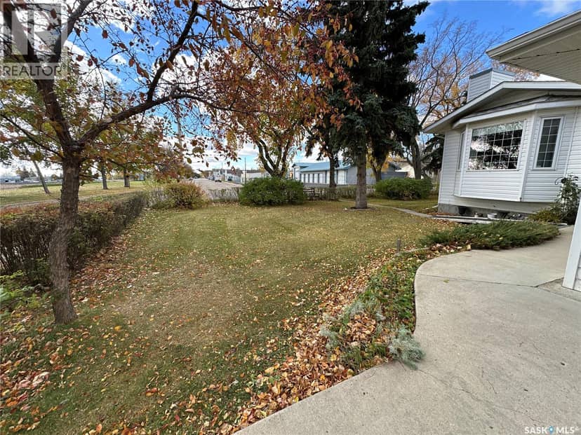 418 Railway AVENUE — photo 22 of 39