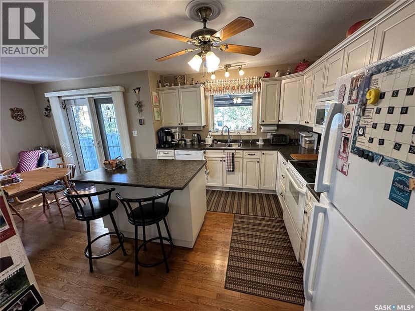 418 Railway AVENUE, Rosthern, photo 5