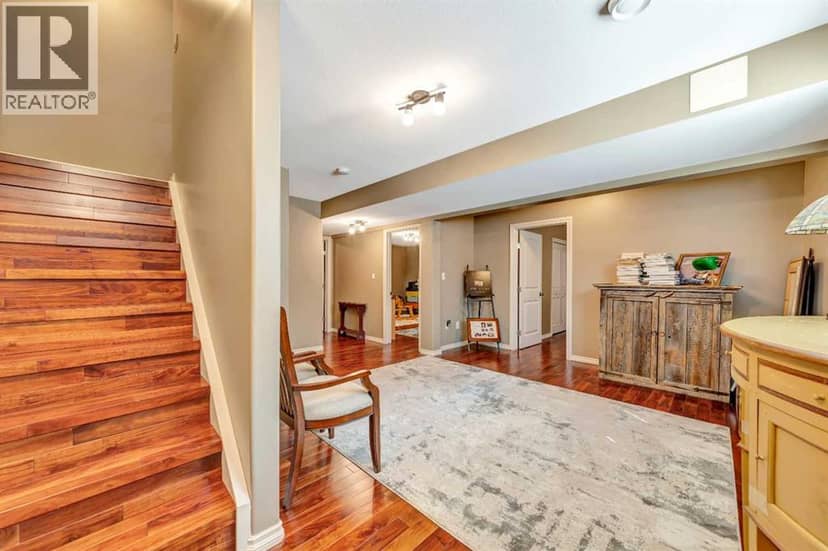 7416 29 Street — photo 32 of 40