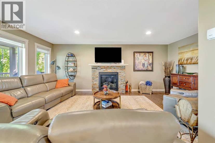 7416 29 Street — photo 13 of 40