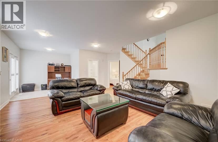 245 FERN Crescent — photo 25 of 40