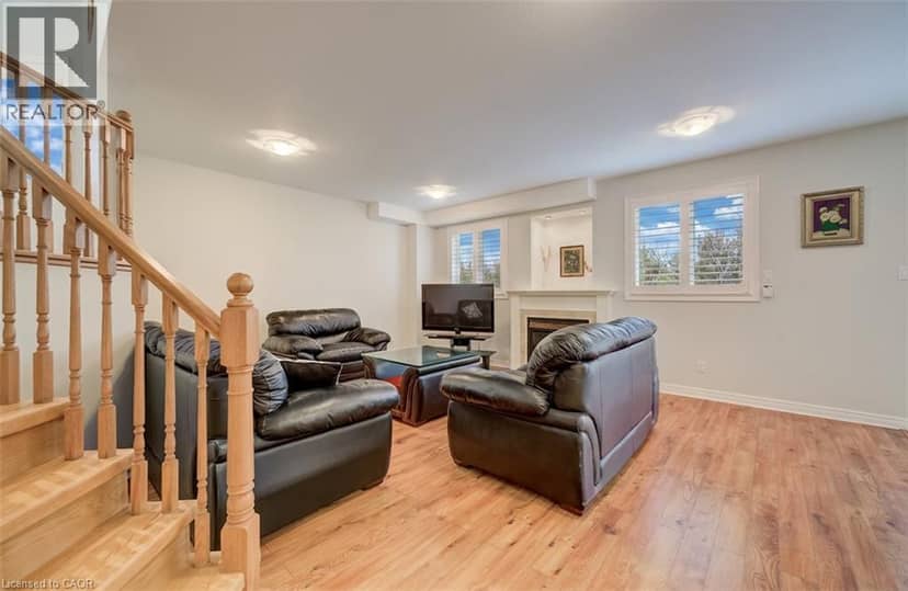 245 FERN Crescent — photo 24 of 40