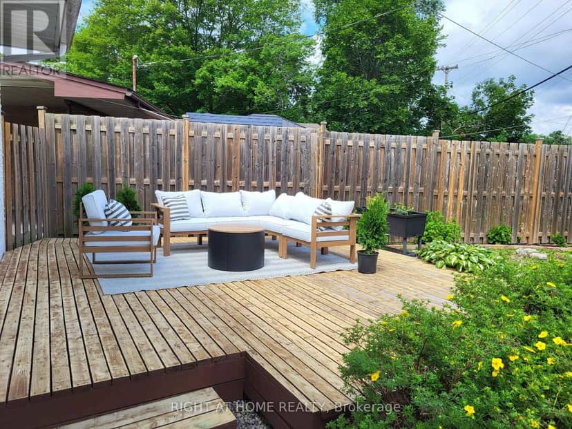 989 Goren Avenue — photo 25 of 26