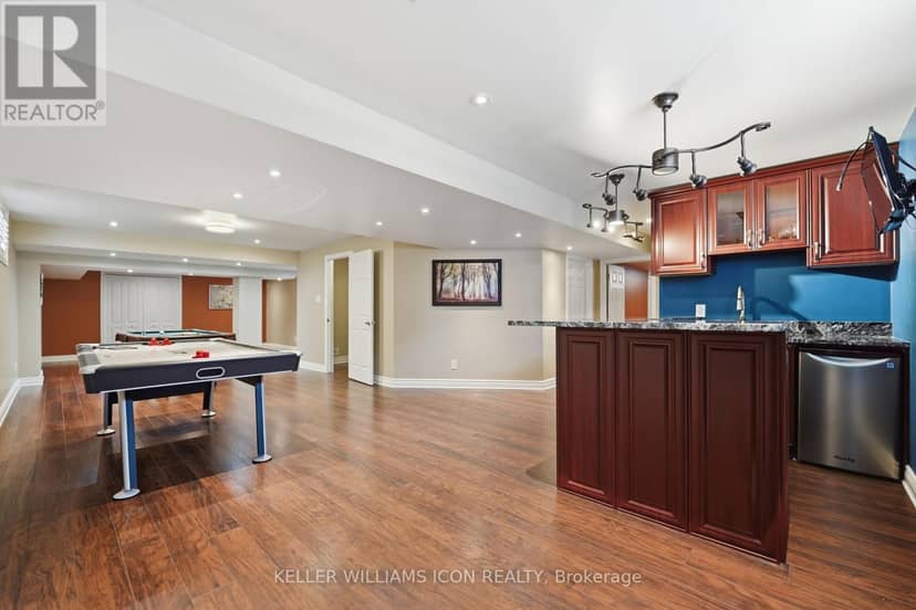 246 Madhu Crescent — photo 34 of 39