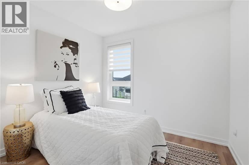245 BURKE Street — photo 20 of 32