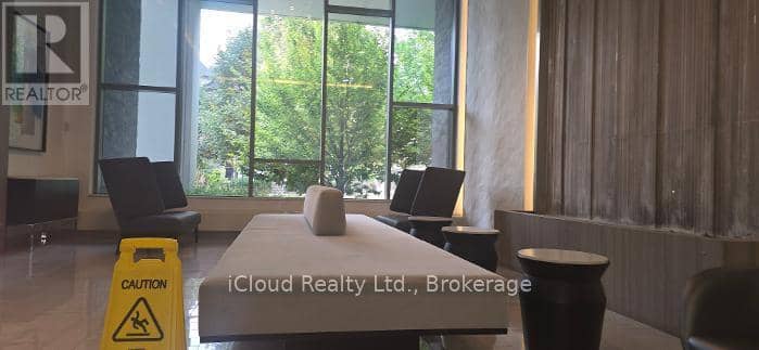 806 - 28 Avondale Avenue S, Toronto, photo 7