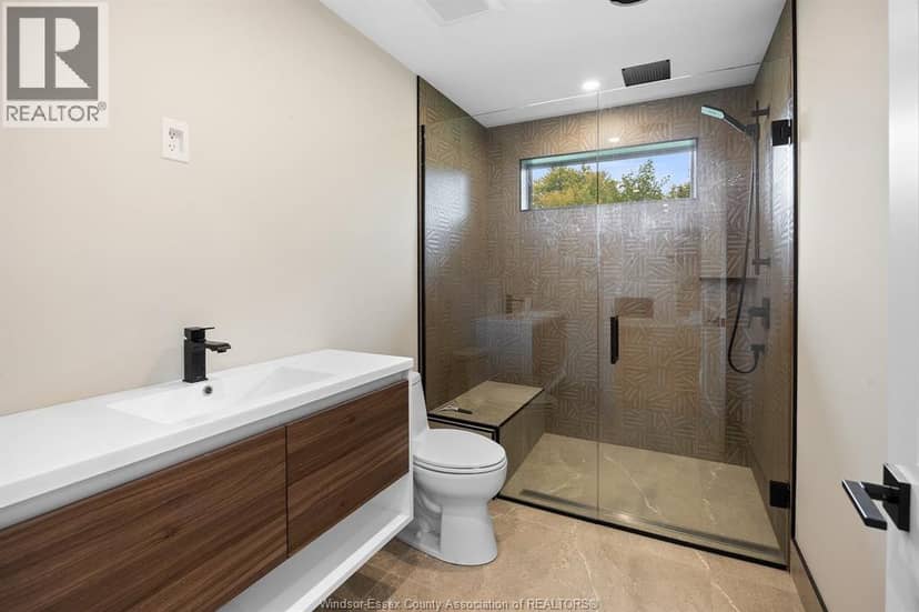 4015 ROSELAND DRIVE East — photo 9 of 30